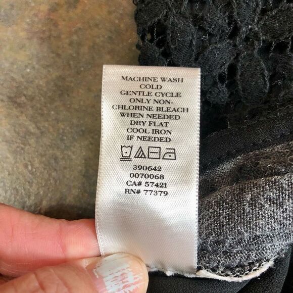 Ann Taylor Women's Gray Long Sleeve Knit Crochet Back with Black Lining Top Size - Picture 13 of 13